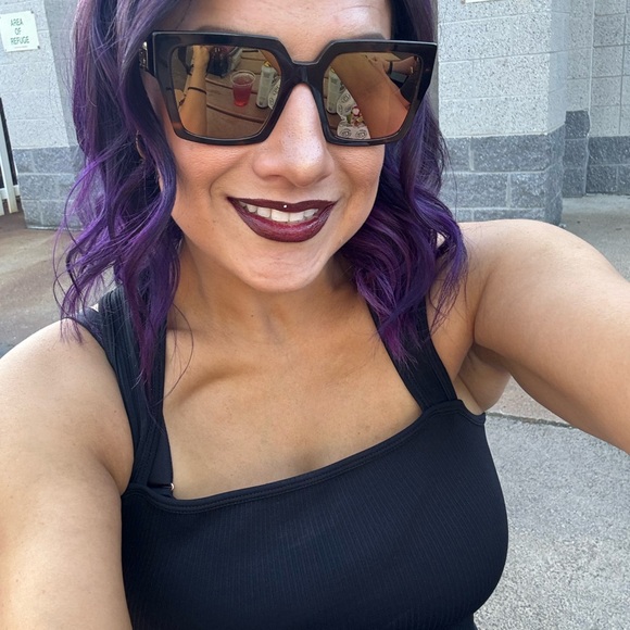 Meet your Posher, Maggie - Picture 3 of 6